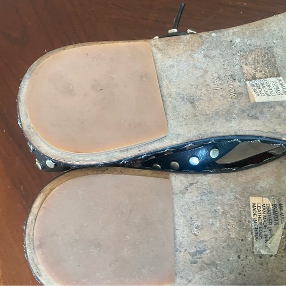 BCBG MAXAZRIA gladiator sandals - Picture 5 of 5